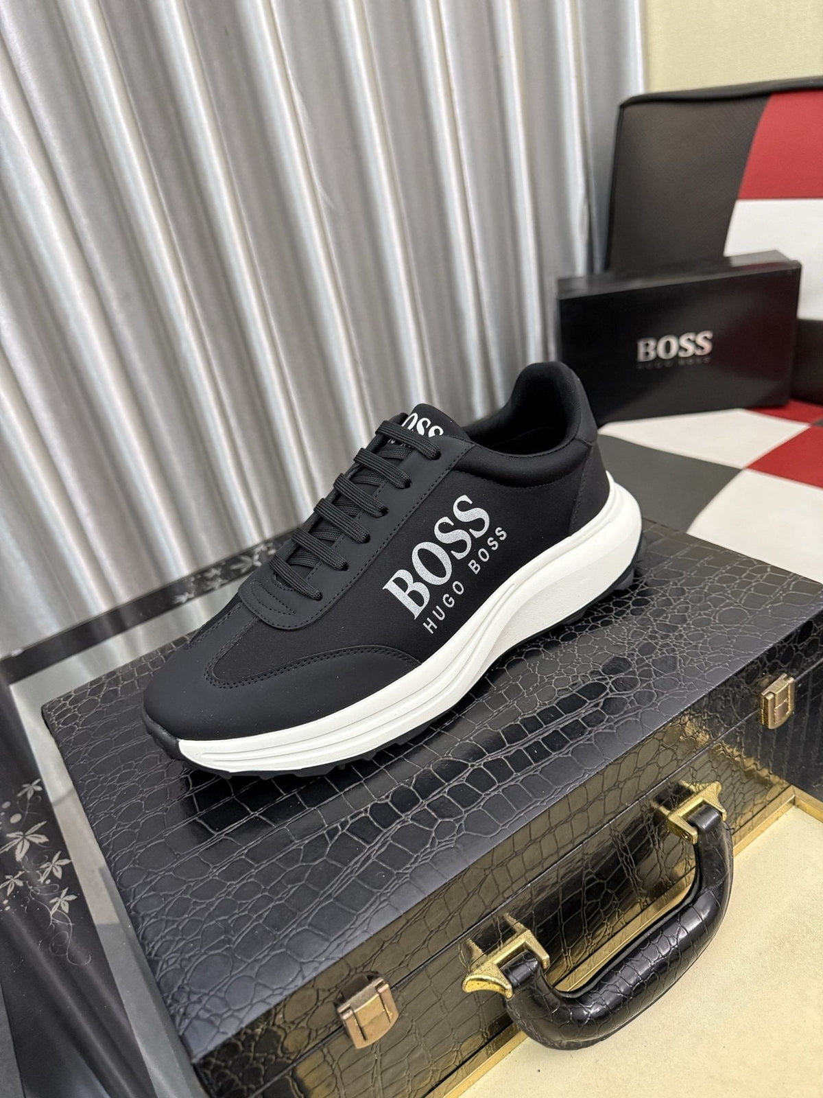Hugo Boss Men's Logo Low-Top Sneakers